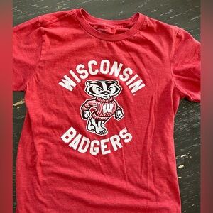 Youth XL Wisconsin Badgers tshirt.